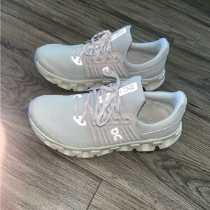 On Cloud Cloudswift 4